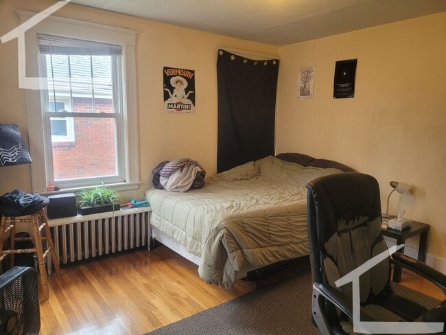 Photo - Townhouse with 2 garage-tandem parking