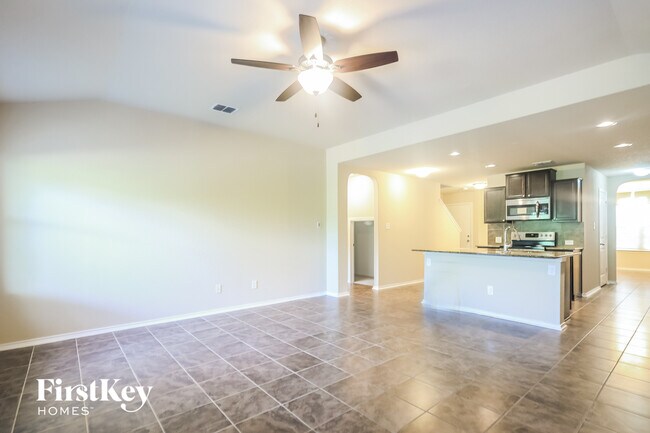 Photo - 2115 Emerald Edge