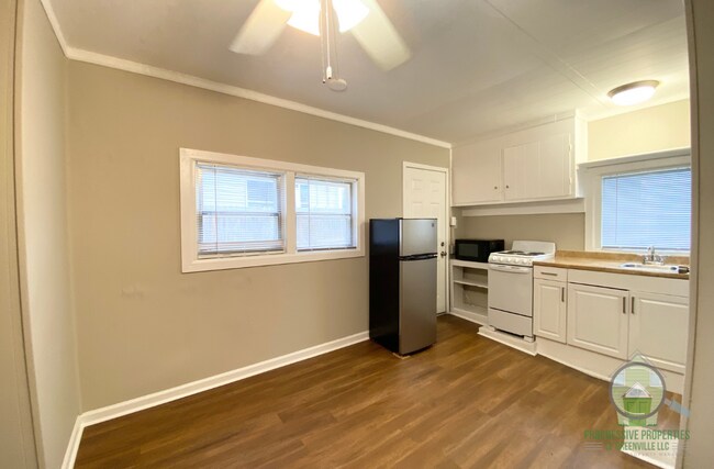 Photo - 7 Cherry Ave