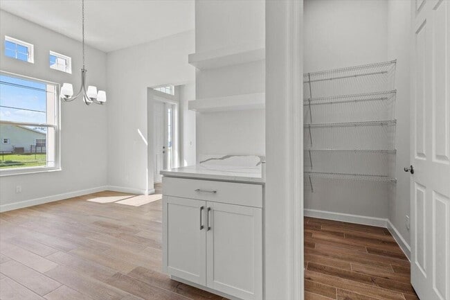 Photo - 2409 SW Halissee St