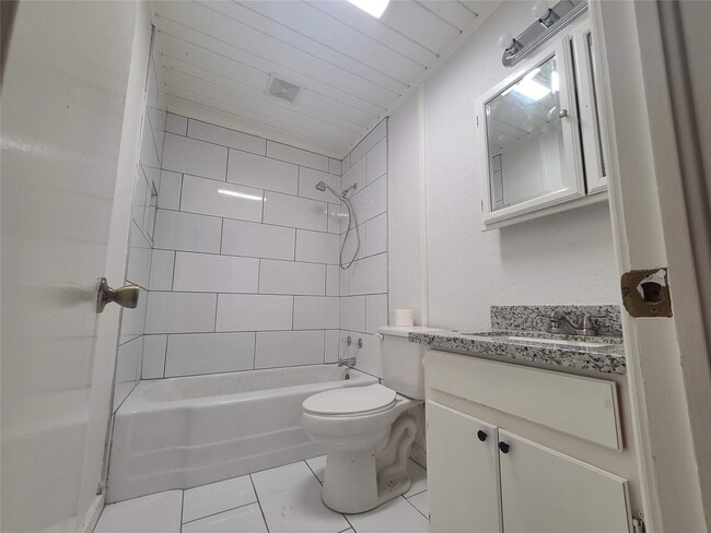 Photo - 401 N Tinsley St