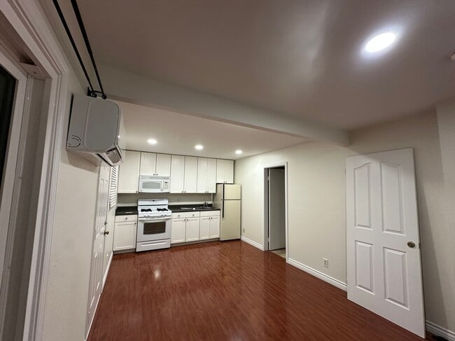 Building Photo - 1856 Pamela Ct Rental
