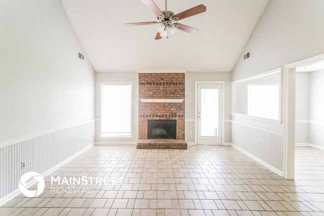 Photo - 6575 Pine Top Cir E