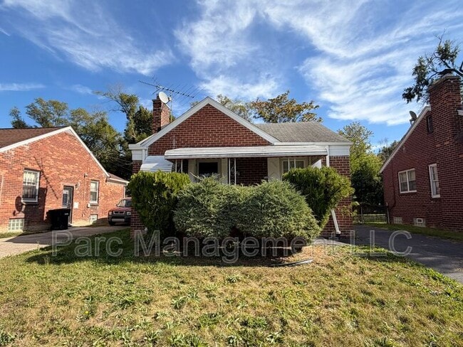 Photo - 18286 Oakfield Ave