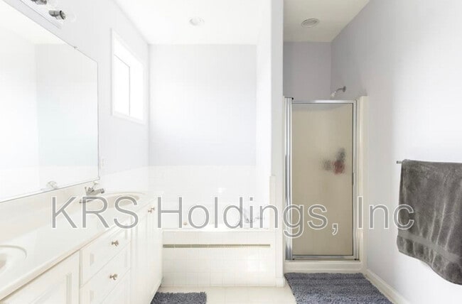 Photo - 1075 Grand Oak Ln