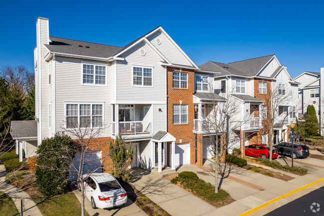 Photo - Fox Mill Station Apartments