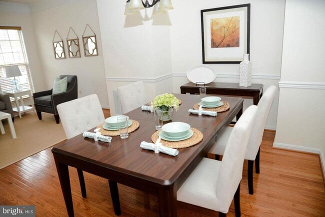 Photo - 41898 Cinnabar Square