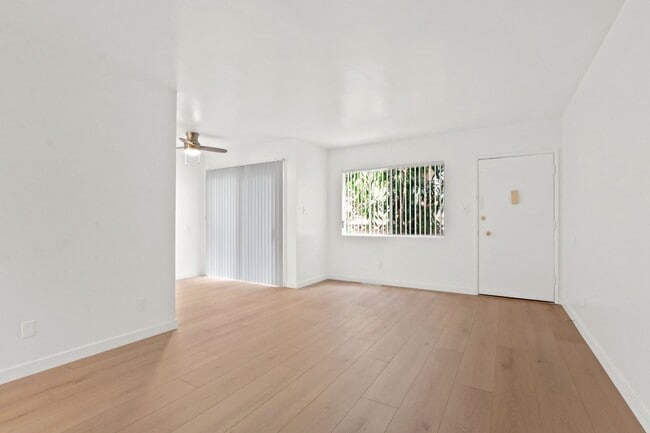 Photo - 1550 S Saltair Ave Apartamento Unidad 2