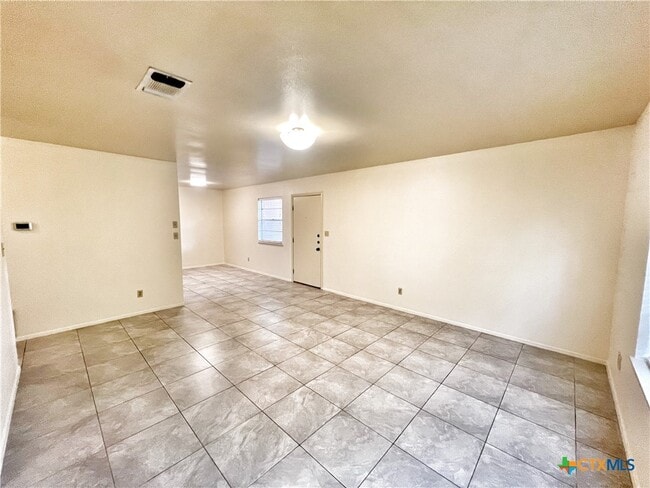 Photo - 343 Bobolink Dr