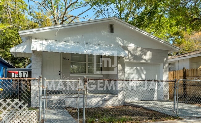 Photo - 1417 W 23rd St