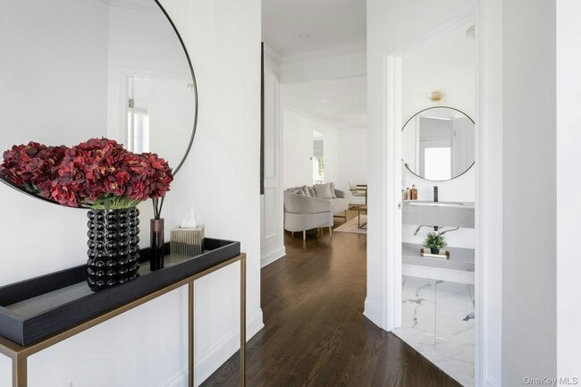 Photo - 766 Mamaroneck Ave