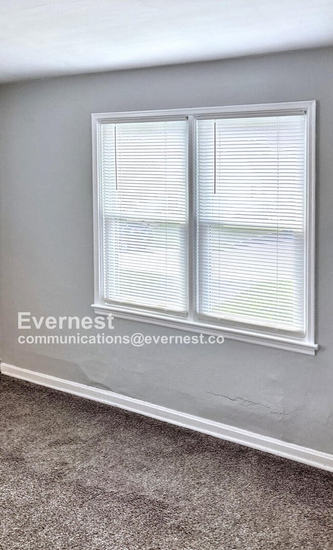 Photo - 5636 Sunbury Ave