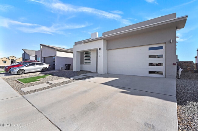 Photo - 620 Paseo Modesto Dr