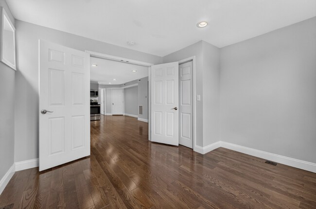 4217 Blaine Ave Unit 4217 Blaine Avenue Apt C