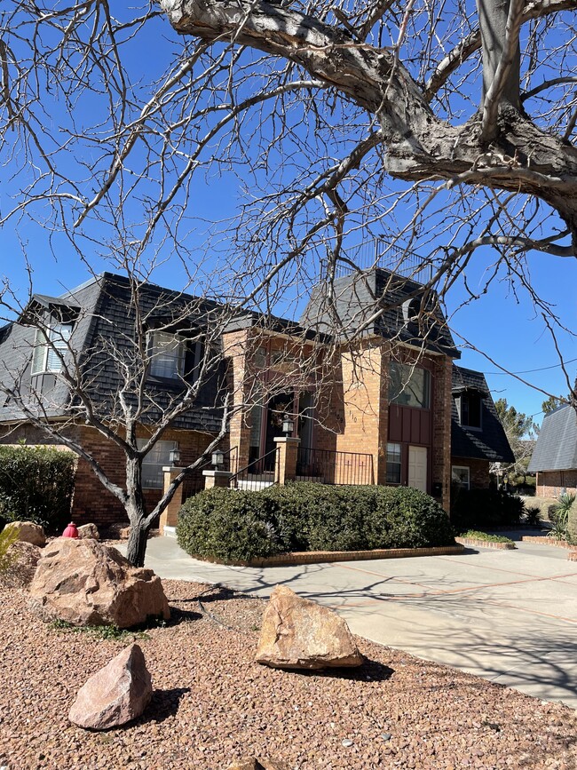 Photo - 4800 N Stanton St Unit Camelot Townhomes #110