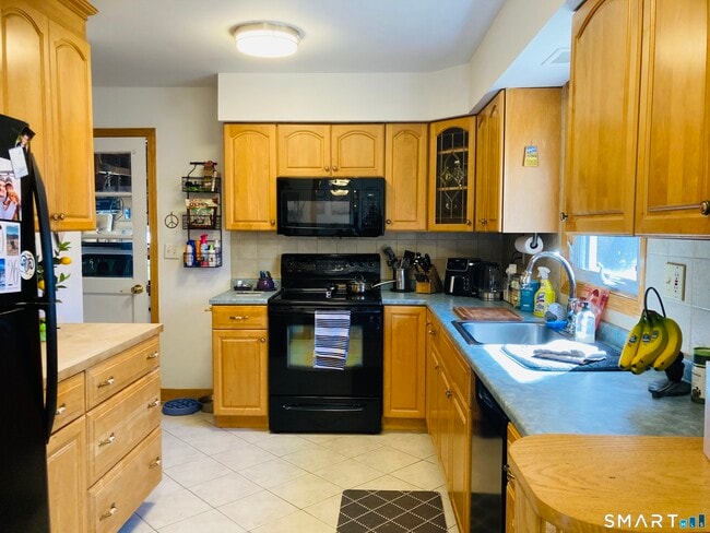 Photo - 16 Farview Ave