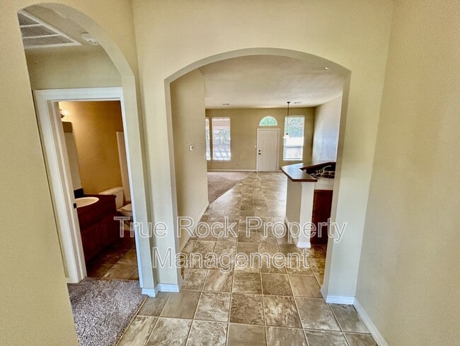 Photo - 1109 Emily Ln