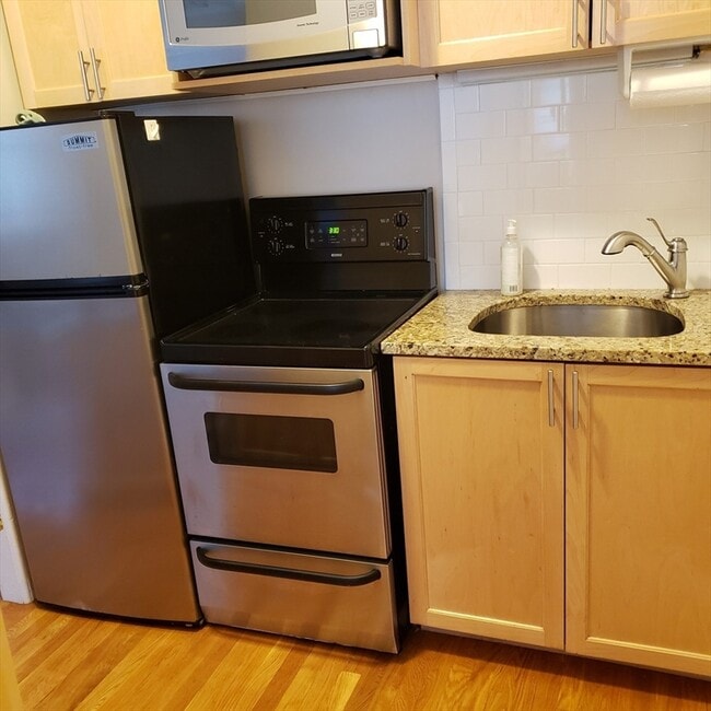 Photo - 21 Beacon St Unit 6C