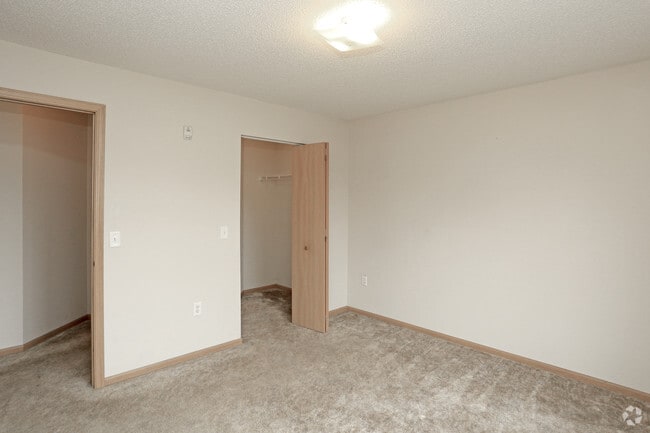 1HAB, 1BA - 633 ft² - Woodhaven East Apartments