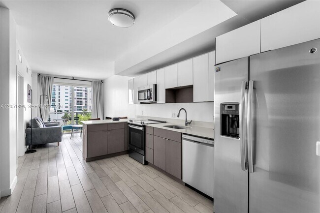 Photo - 321 NE 26th St Unit 709