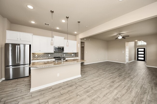 Photo - 6030 Rivercane Way