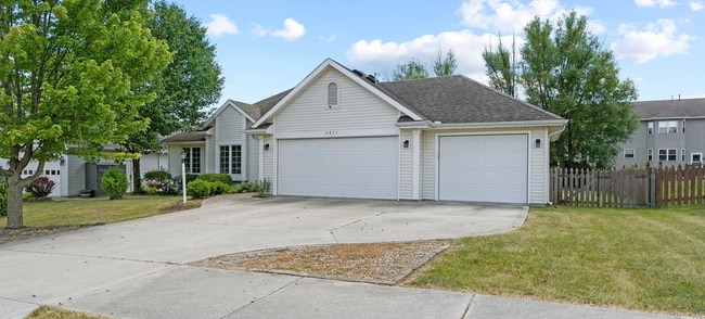 Building Photo - BEAUTIFUL 3 bedroom home available in June!