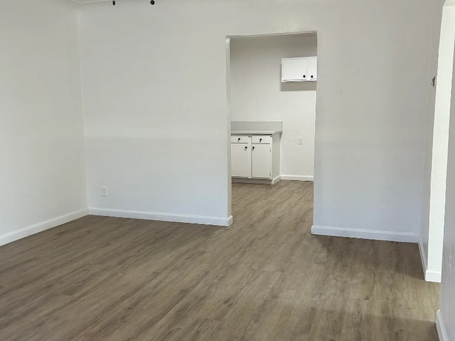 Photo - 646 N Desert Ave Unit 1