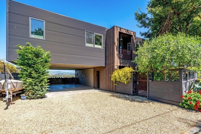 Photo - 1364 Milton Rd