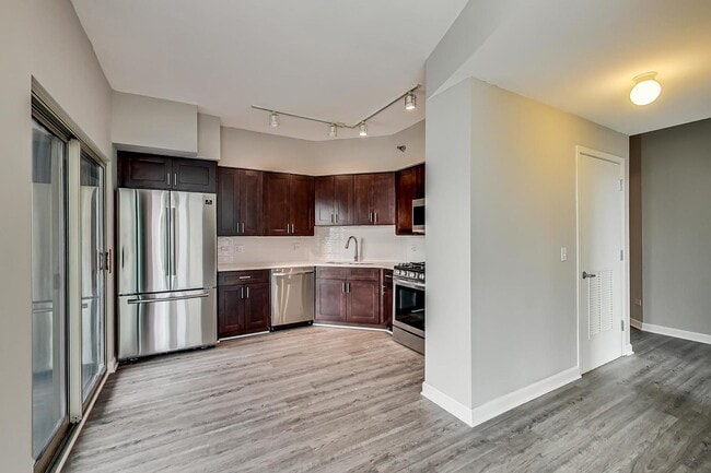 Photo - 720 W Randolph St Unit 1003