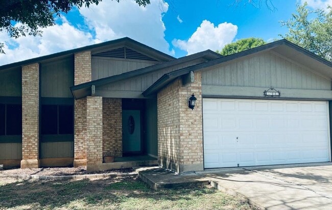Photo - 1702 Goodson Ln