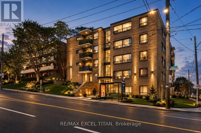 Photo - 2507 Eglinton Ave W Unité 106
