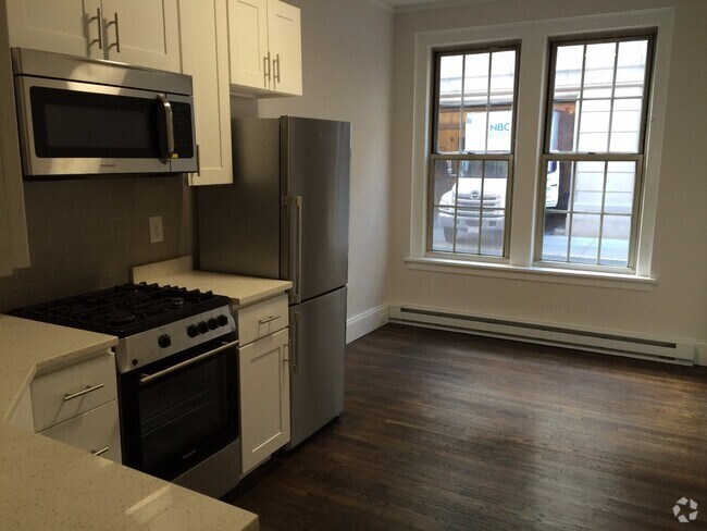 Building Photo - 6 Clearway St Unit 2 Rental