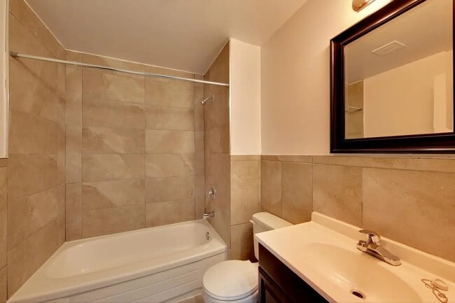 Photo - 90 Colborne St