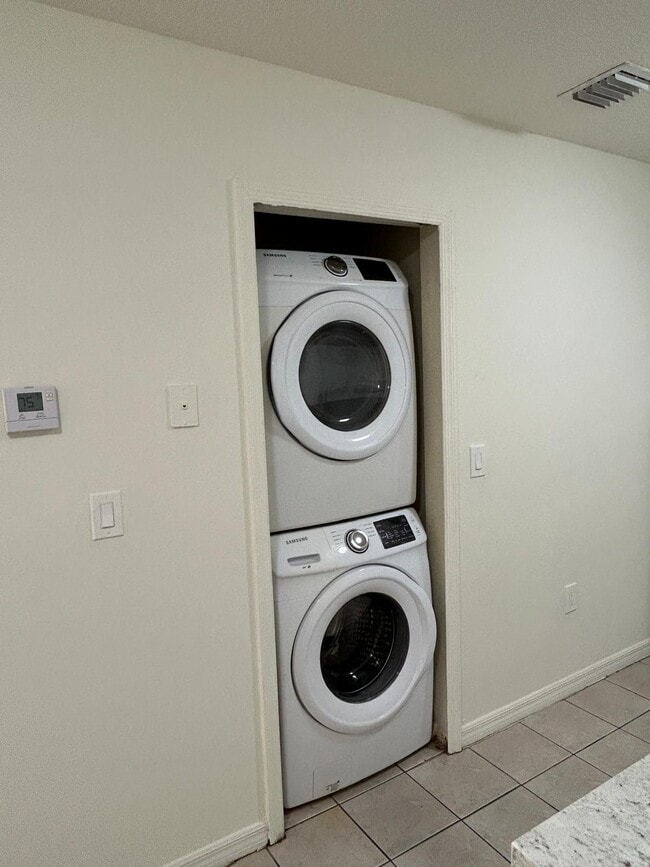 Photo - 10271 SW 182nd St Unidad 2