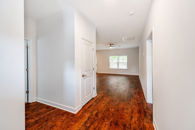 Photo - 910 N Ransom St