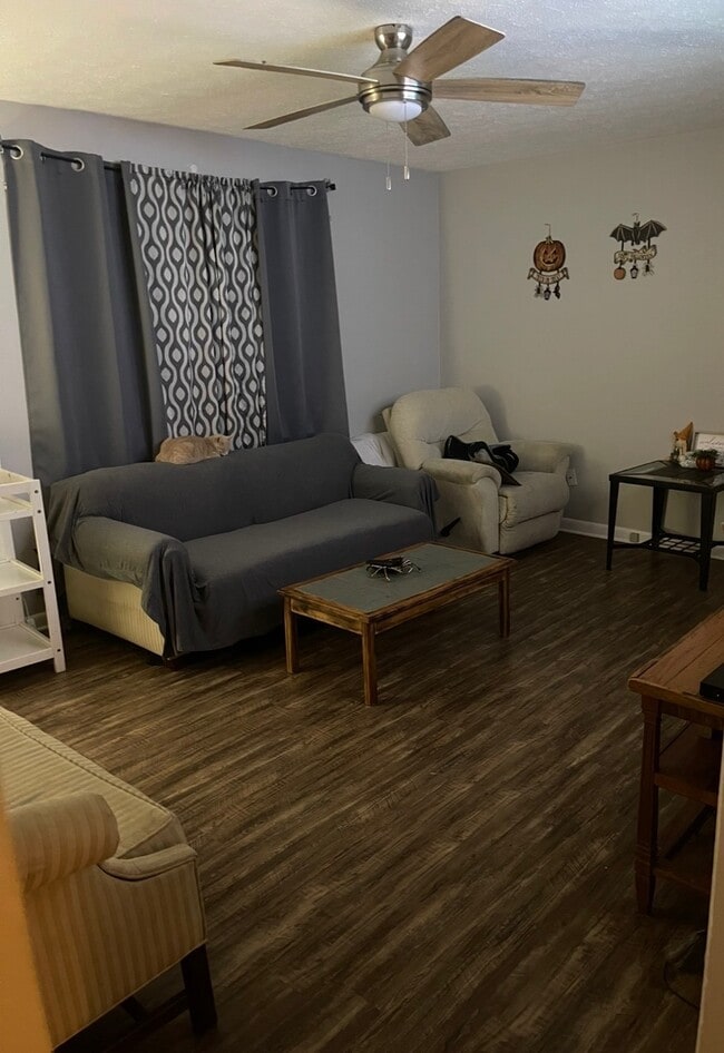 Building Photo - 177 Linda Ave Unit 177 North Linda Ave