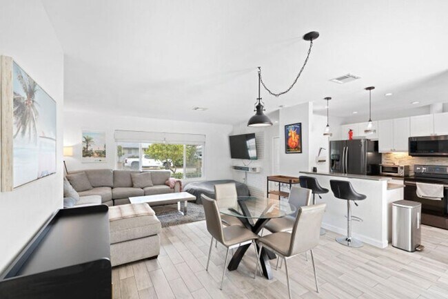 Photo - 226 SW 13th Ave