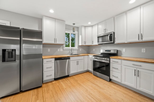 Photo - West AVL Cottage 107