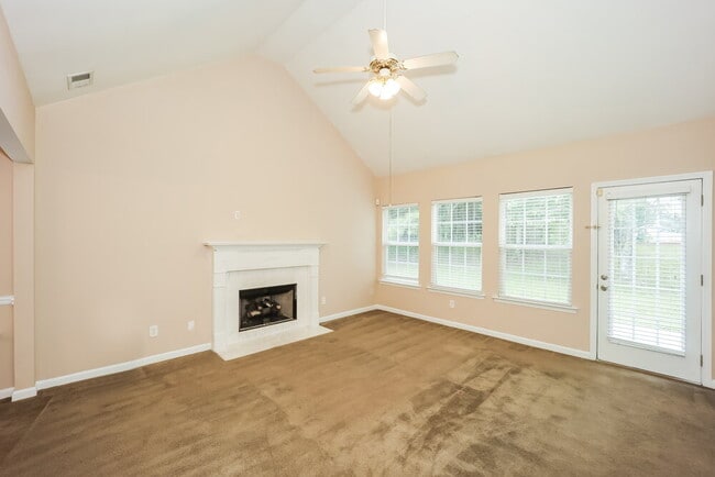 Photo - 1412 Cumberland Creek Ln SW