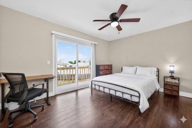 Photo - 2 Sweetbay Ln