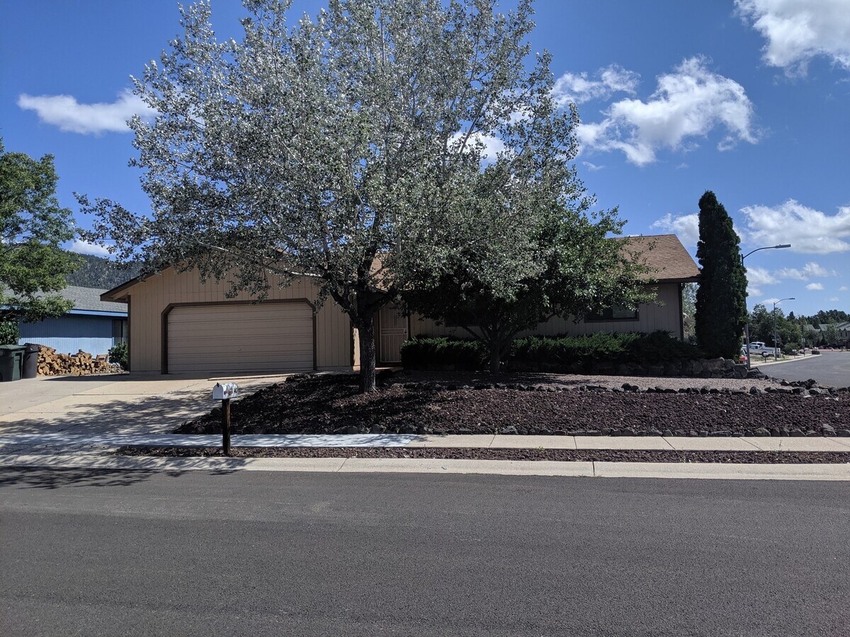 Photo - 3140 W Brenda Loop