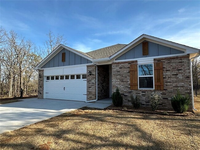 Photo - 17030 Oak Dr