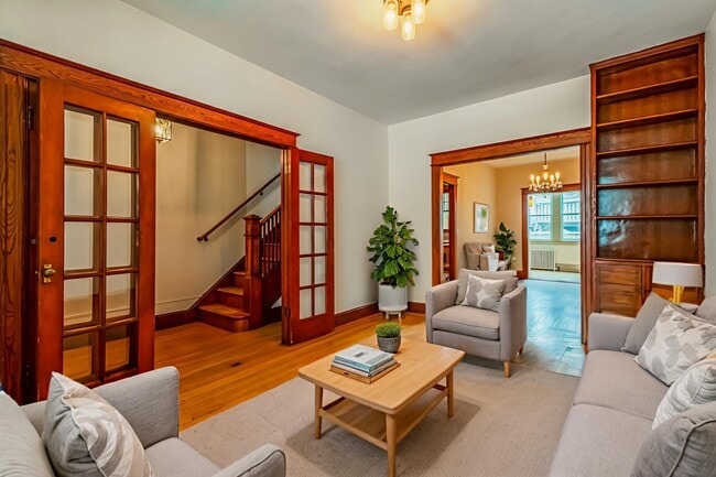 Photo - 1236 Oates St NE