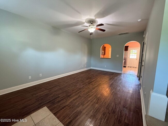 Photo - 120 Parrot Landing Dr