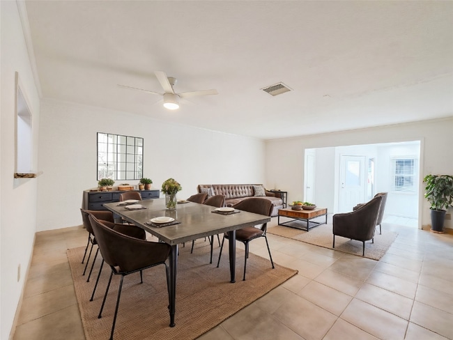 Photo - 811 Lovett Blvd Unidad 25