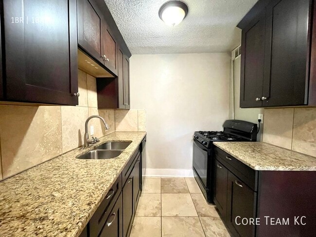 Photo - 4328 Roanoke Pkwy Unit 202