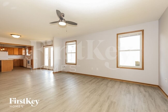 Photo - 37 Waterman Ave