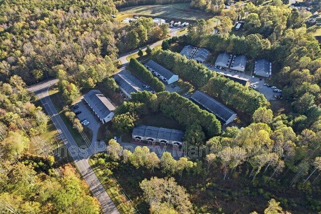 Photo - 120 W 52 Bypass