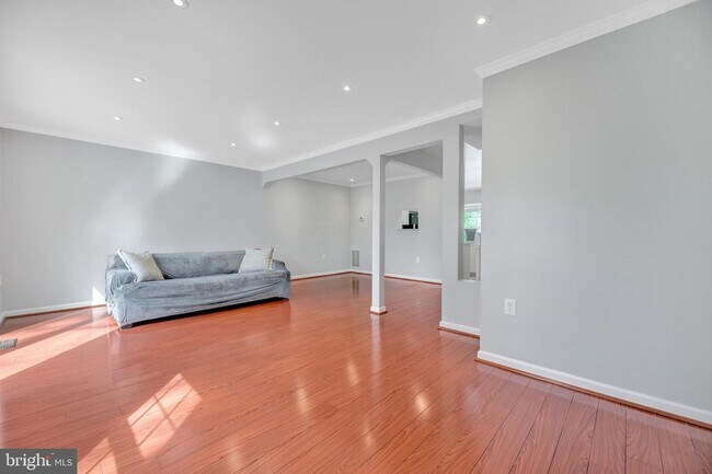 Photo - 7826 Mt Woodley Pl