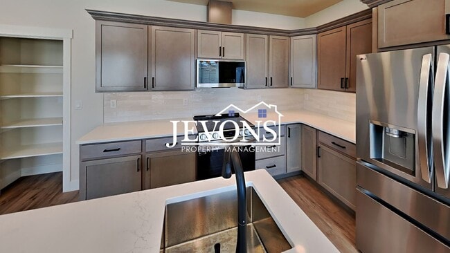 Building Photo - 413 S 97th Ave Unit 1 Rental